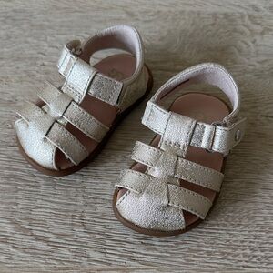 Baby Ugg Leather Sandals, size 3 Gold